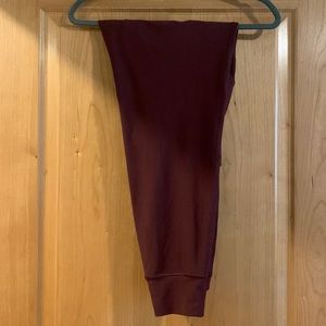 Old Navy Powersoft Burgundy leggings
